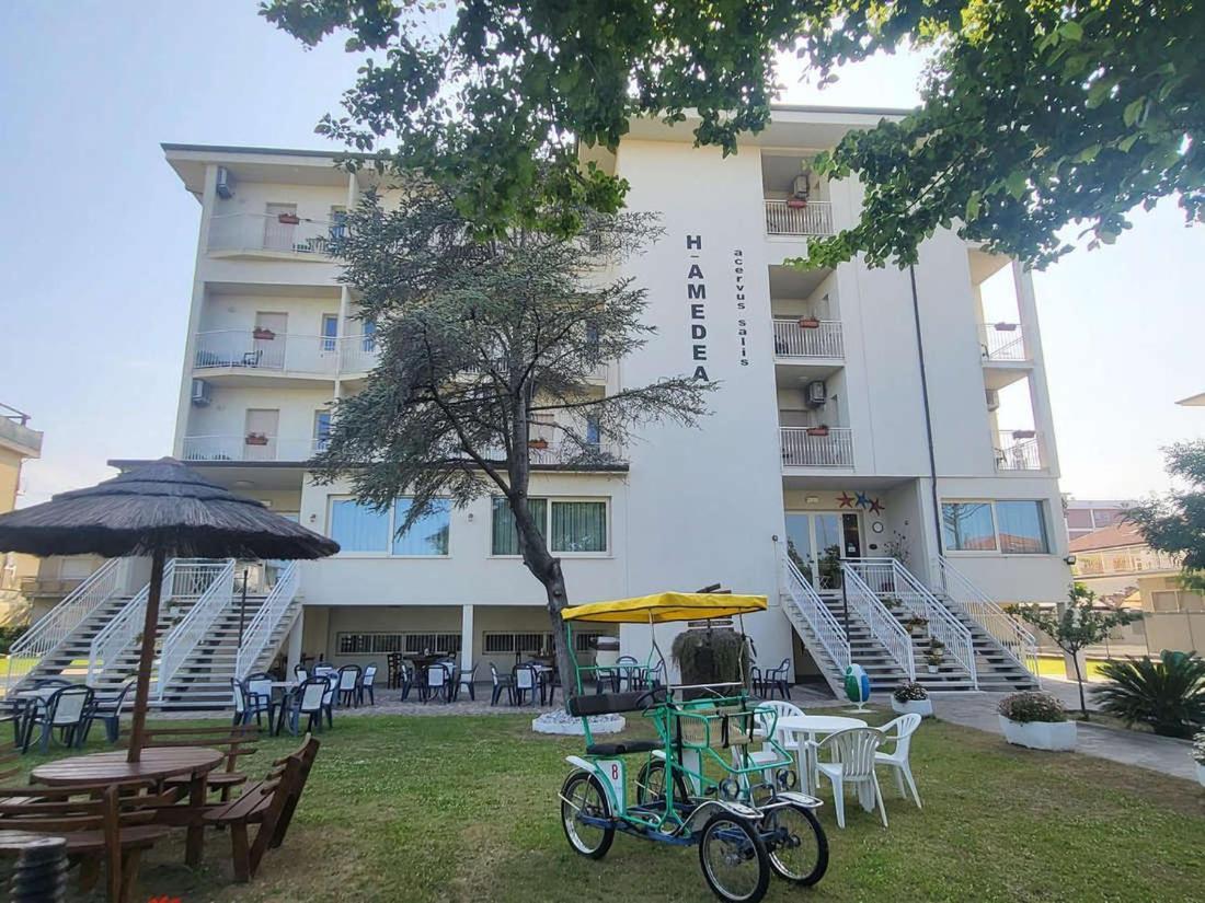 Hotel Amedea Cervia Dış mekan fotoğraf