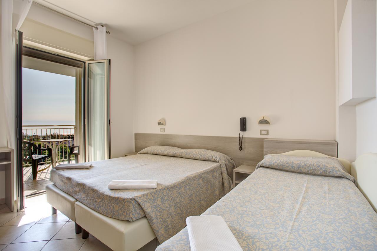 Hotel Amedea Cervia Dış mekan fotoğraf